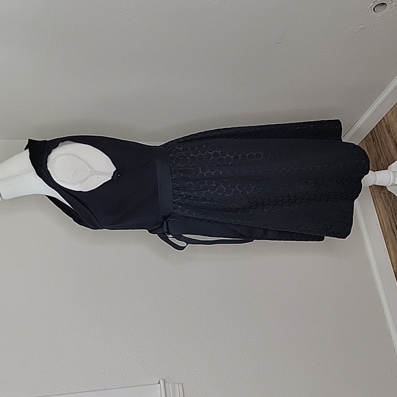 Wendy Katlen Black Metallic Sleeveless Dress - Picture 2 of 14